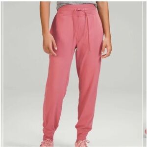 Lululemon Women's Lululemon Ready to Rulu Joggers size 6 brier rose pink